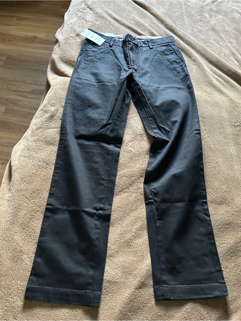 NWT Docker’s Men’s Signature Khakis Slim Fit Pants. Size 31 X 32